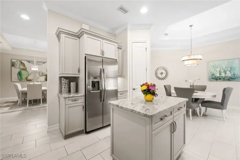 Picture of 6608 Roma Way, Naples FL 34113