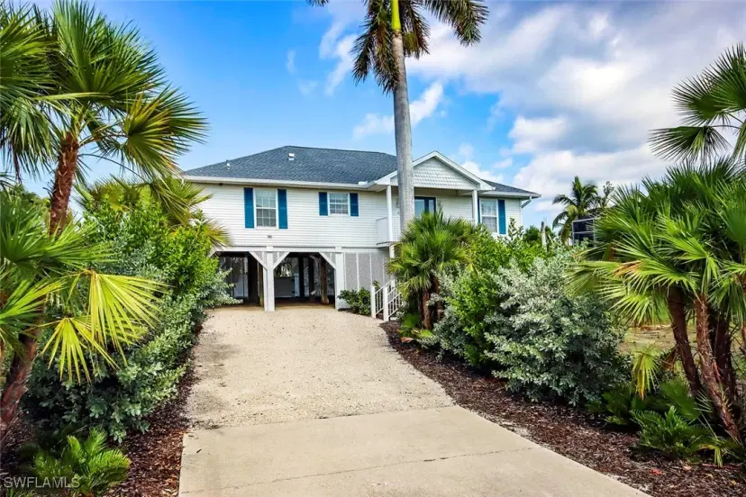 Picture of 575 Hideaway Ct, Sanibel FL 33957