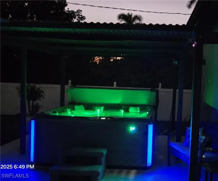 Picture of 3196 Connecticut Ave, Naples FL 34112
