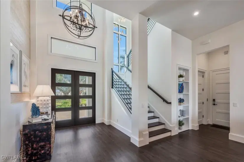 Picture of 725 Parkview Ln, Naples FL 34103
