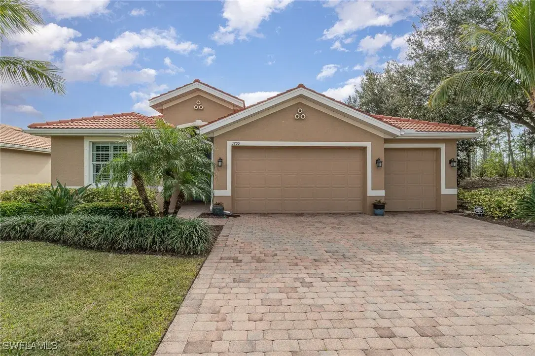 Picture of 3200 Magnolia Landing Ln, North Fort Myers, FL 33917