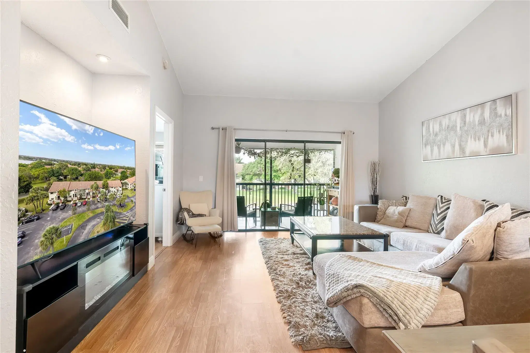 Picture of 404 Republic Court 404, Deerfield Beach, FL 33442
