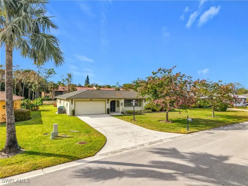 Picture of 4348 Beechwood Lake Dr, Naples FL 34112