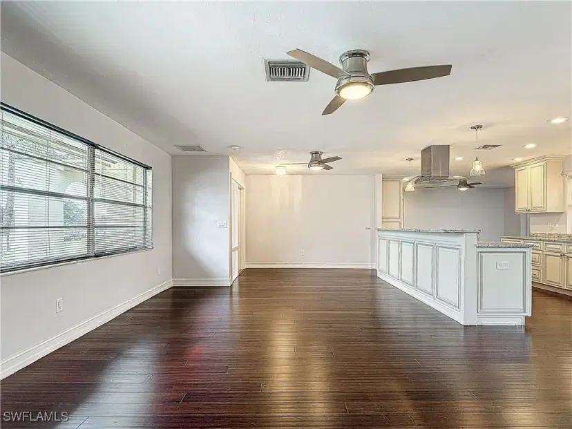 Picture of 4348 Beechwood Lake Dr, Naples FL 34112