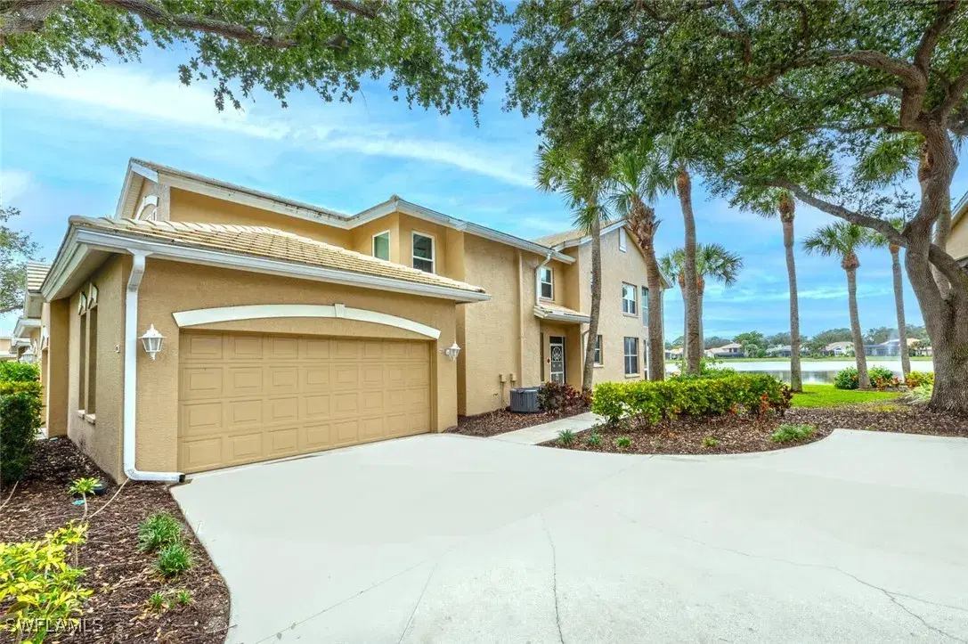 Picture of 24724 Lakemont Cove Ln 102, Bonita Springs, FL 34134