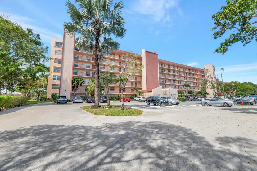 Picture of 14671 Bonaire Boulevard 604, Delray Beach FL 33446