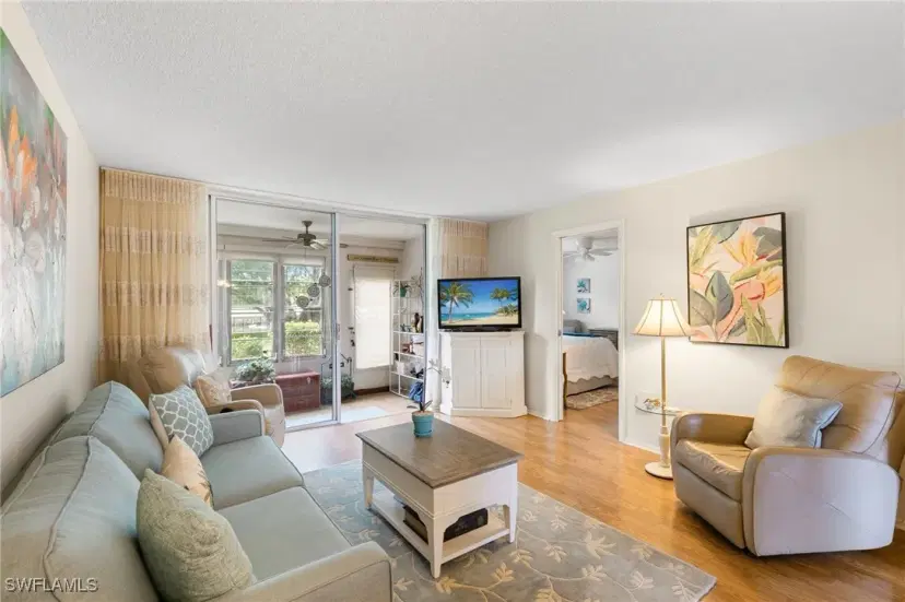 Picture of 100 Forest Lakes Blvd 102, Naples FL 34105