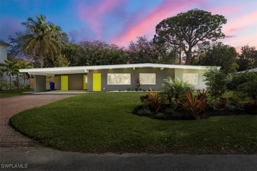 Picture of 5150 Sand Dollar Ln, Naples FL 34103