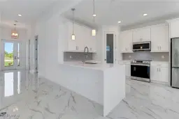 Picture of 310 NW 14Th St, Cape Coral, FL 33993