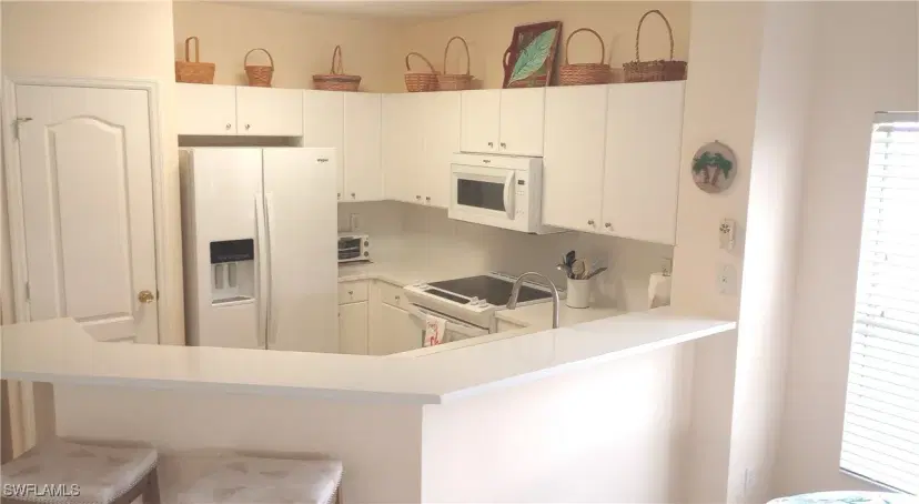 Picture of 1406 Weeping Willow Ct, Cape Coral FL 33909