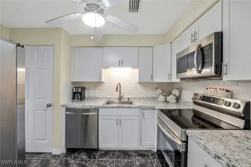 Picture of 9 Hackney Ln A34, Naples FL 34112