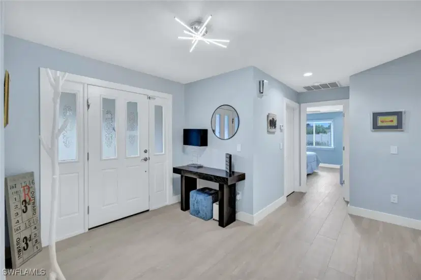 Picture of 15943 Gleneagle Ct, Fort Myers FL 33908