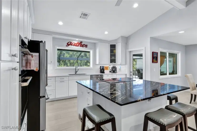 Picture of 15943 Gleneagle Ct, Fort Myers FL 33908
