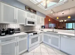 Picture of 8370 Heritage Links CT 2015, Naples, FL 34112