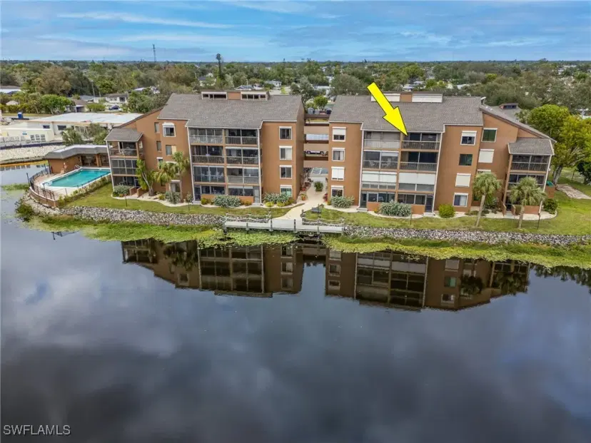 Picture of 2067 W Lakeview Blvd D10, North Fort Myers FL 33903