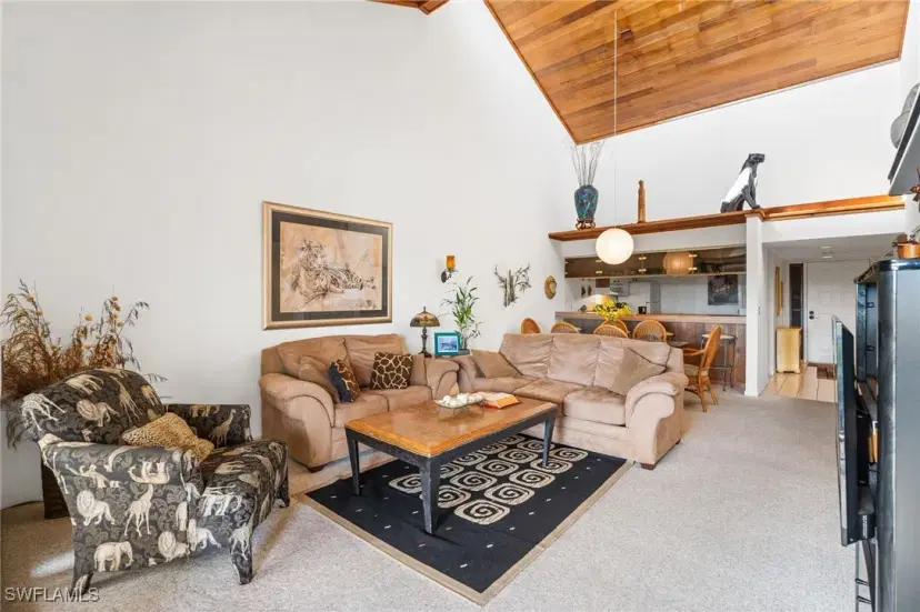 Picture of 2067 W Lakeview Blvd D10, North Fort Myers FL 33903