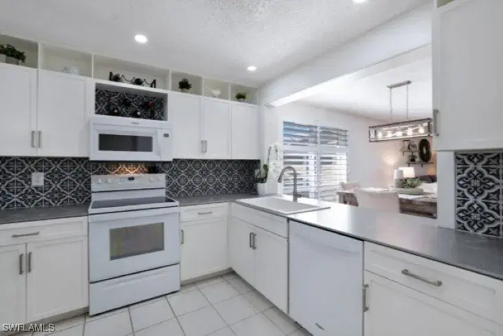 Picture of 1250 Yesica Ann Cir E201, Naples FL 34110