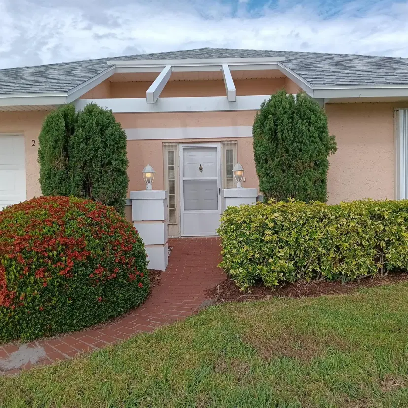 Picture of 210 N Grove Isle Circle, Vero Beach FL 32962