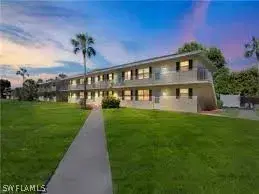 Picture of 3325 Airport Rd N Q1, Naples FL 34105