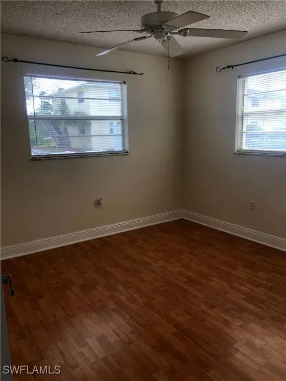 Picture of 3325 Airport Rd N Q1, Naples FL 34105