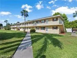 Picture of 3325 Airport Rd N Q1, Naples FL 34105