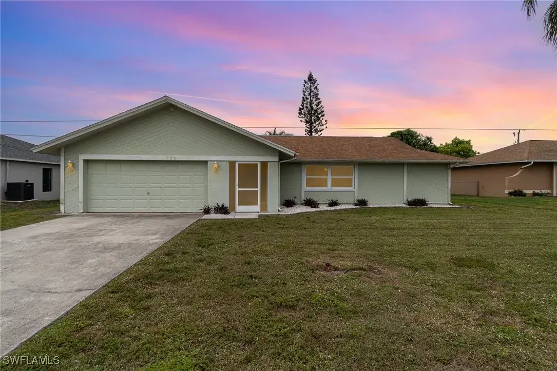 Picture of 132 SE 25Th Ter, Cape Coral, FL 33904