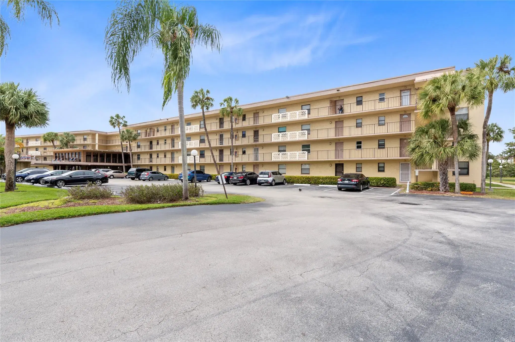 Picture of 9355 SW 8Th St 119, Boca Raton, FL 33428