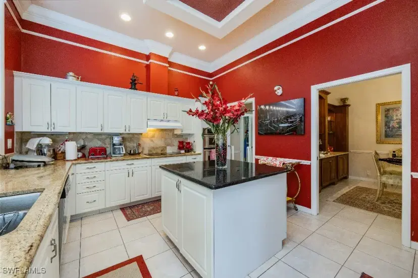 Picture of 11745 Longshore Way E, Naples FL 34119