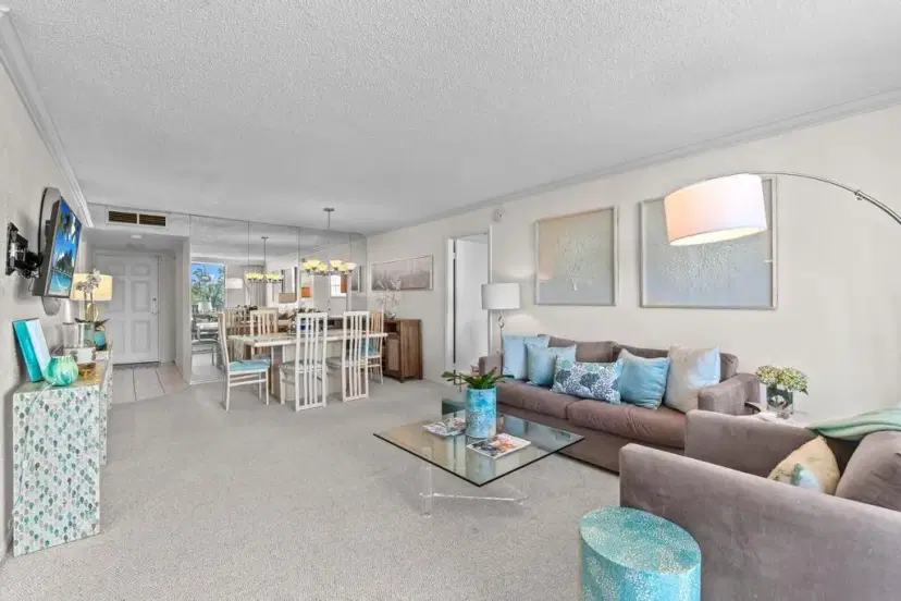 Picture of 6661 NW 2Nd Avenue 402, Boca Raton FL 33487