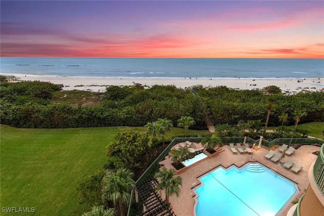 Picture of 930 Cape Marco Dr 501, Marco Island, FL 34145