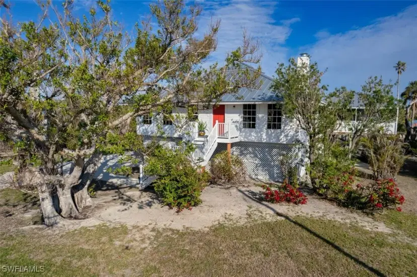 Picture of 220 Palm Lake Dr, Sanibel FL 33957