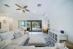 Picture of 14552 Topsail Dr, Naples, FL 34114