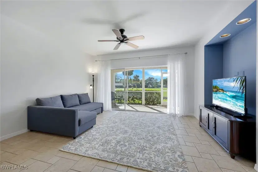 Picture of 1070 Woodshire Ln E102, Naples FL 34105