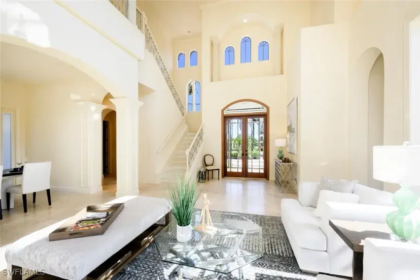 Picture of 3031 Gardens Blvd, Naples FL 34105
