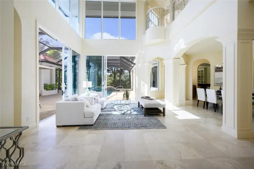 Picture of 3031 Gardens Blvd, Naples FL 34105