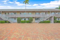 Picture of 1686 Blue Point Ave B9, Naples, FL 34102