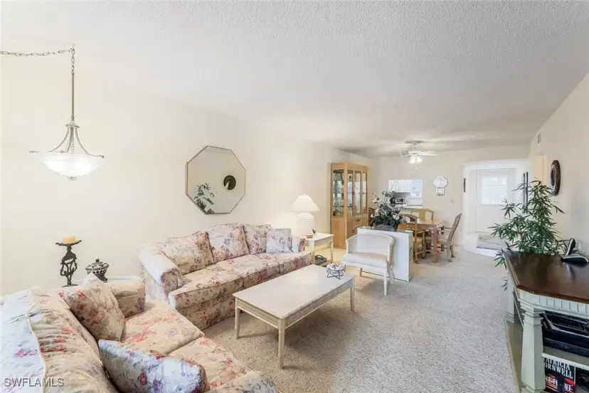 Picture of 1686 Blue Point Ave B9, Naples FL 34102
