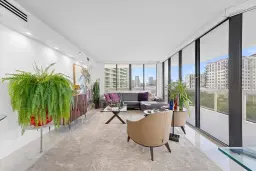 Picture of 20185 E Country Club Dr 705, Miami, FL 33180
