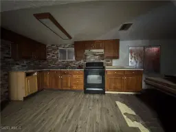 Picture of 8306 Suncoast Dr, North Fort Myers, FL 33917