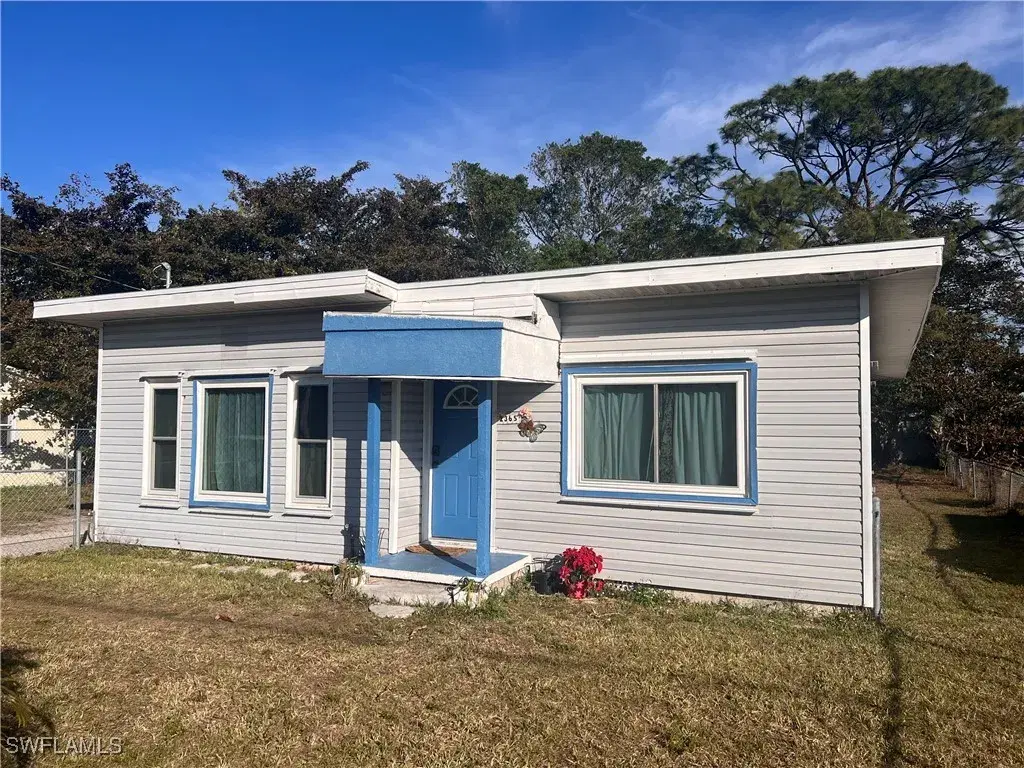 Picture of 2365 Canal St, Fort Myers, FL 33901