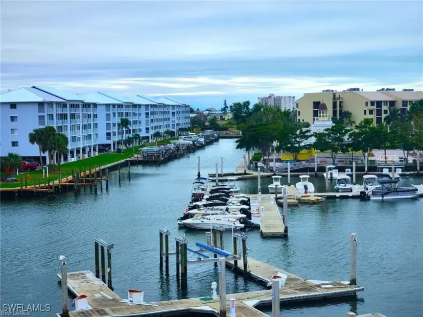Picture of 150 Lenell Rd 404, Fort Myers Beach FL 33931