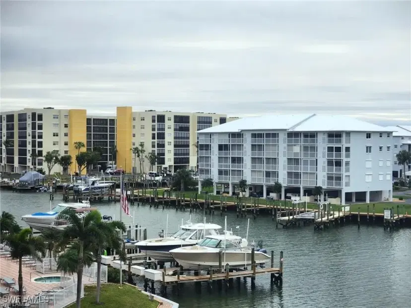 Picture of 150 Lenell Rd 404, Fort Myers Beach FL 33931