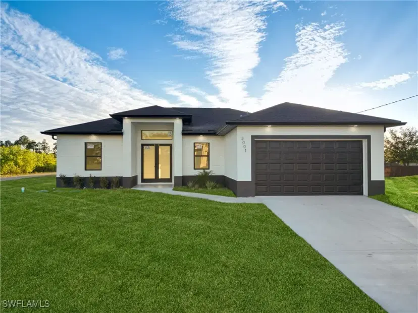 Picture of 2001 Curry Ave N, Lehigh Acres FL 33971