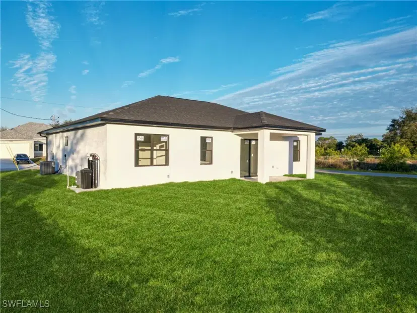 Picture of 2001 Curry Ave N, Lehigh Acres FL 33971