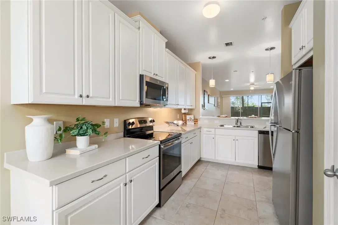 Picture of 9941 Periwinkle Preserve Ln 104, Fort Myers, FL 33919