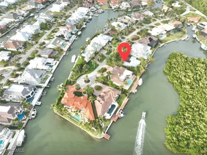 Picture of 2195 Sheepshead Dr, Naples FL 34102