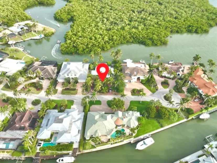 Picture of 2195 Sheepshead Dr, Naples FL 34102