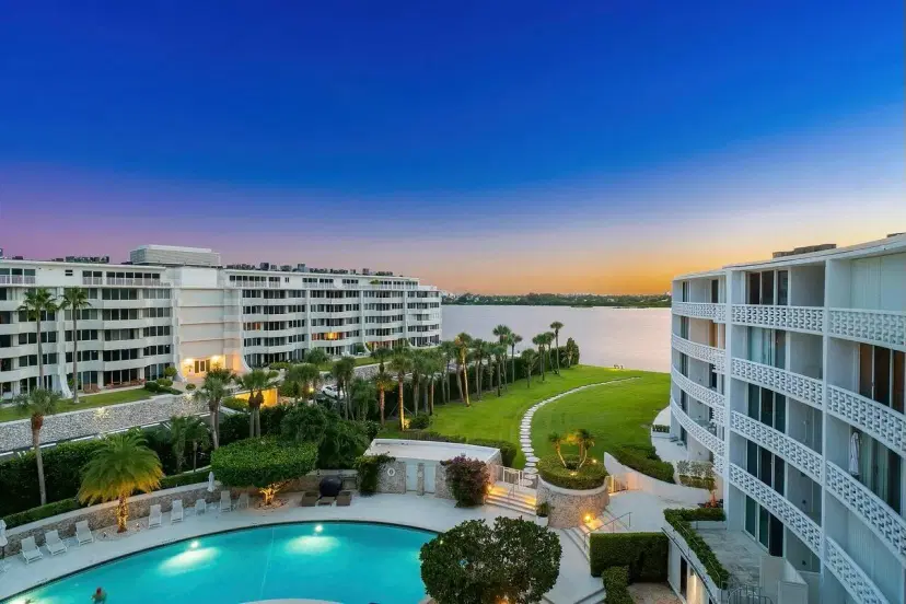 Picture of 2760 S Ocean Boulevard 514, Palm Beach FL 33480