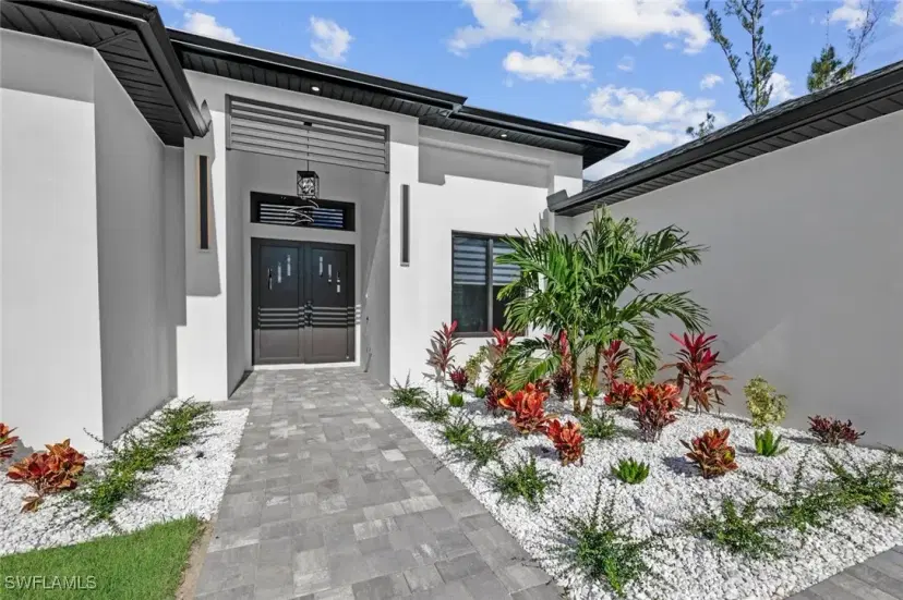 Picture of 835 SW 24Th St, Cape Coral FL 33991