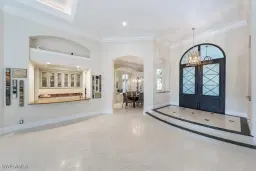 Picture of 13700 Pondview Cir, Naples, FL 34119